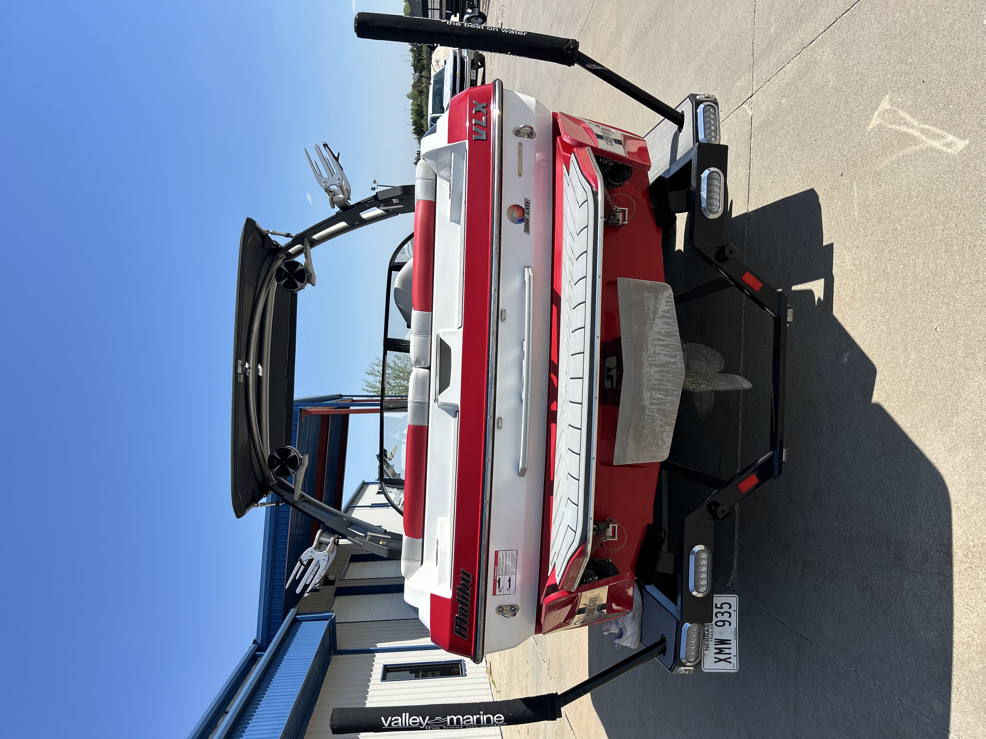 2017 Malibu 21 VLX Icon